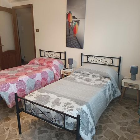 New Dawn Apartment, Appartamento Turistico, Casa Per Vacanza, Tre Camere Indipendenti CTA Exteriör bild