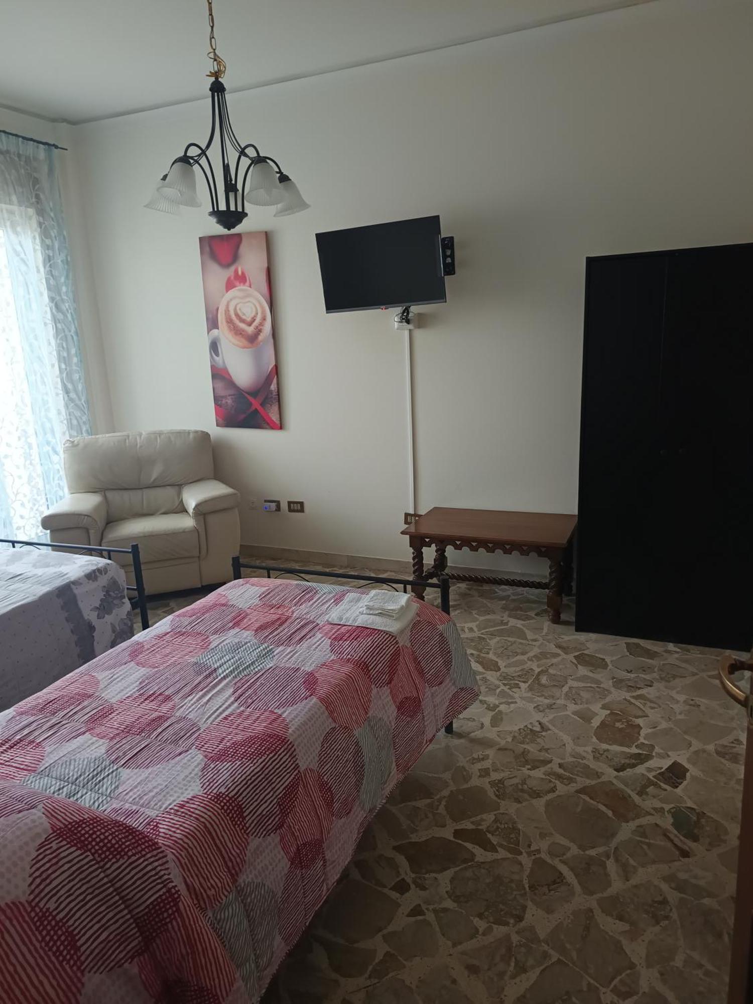 New Dawn Apartment, Appartamento Turistico, Casa Per Vacanza, Tre Camere Indipendenti CTA Exteriör bild
